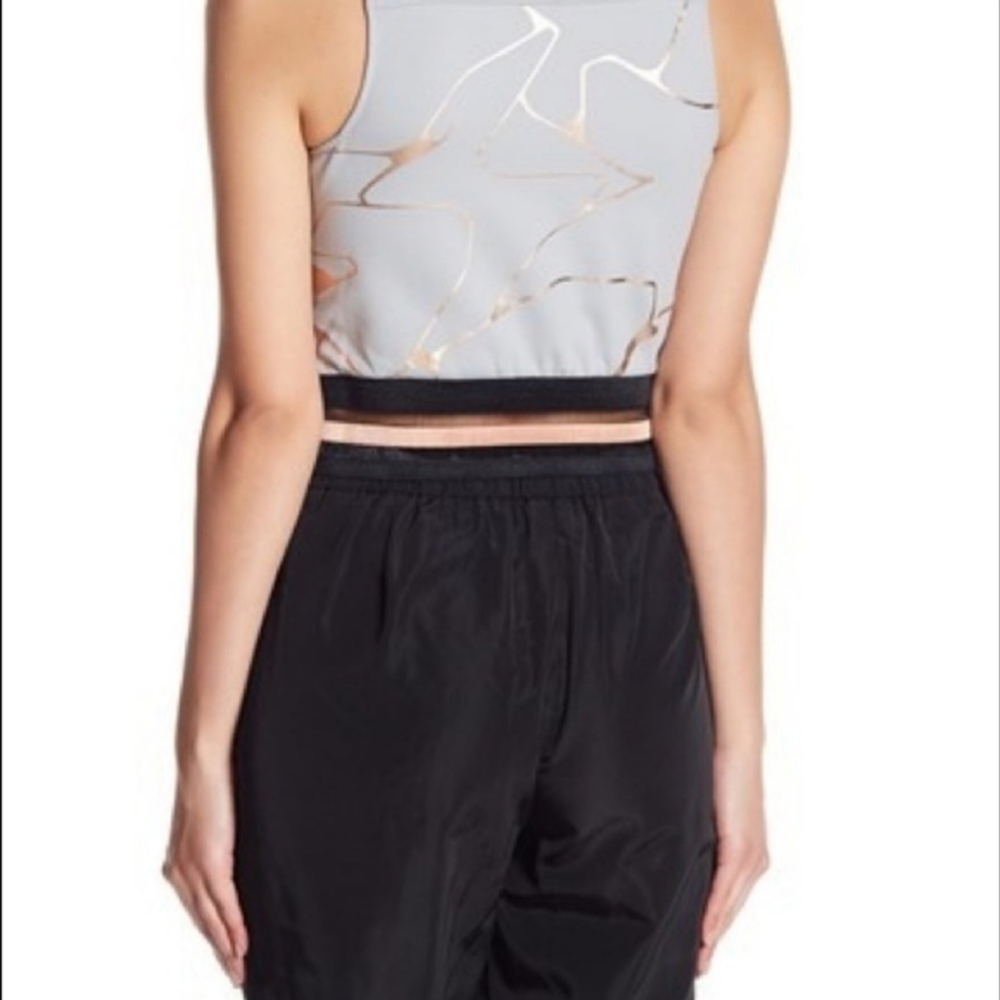 LIME & VINE Thea Swirl Slate Gray Cropped Zip-Up Vest. Size XS - Picture 2 of 10